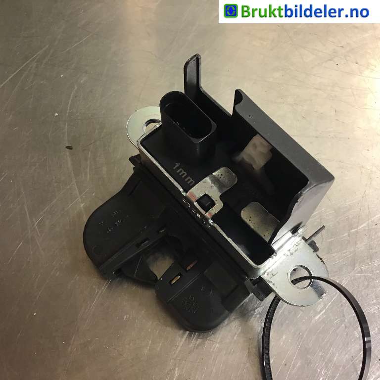 Baklukelås til VW e-Golf, 2014-2017 (Fase 1) (VOLKSWAGEN|5G6 827 505)