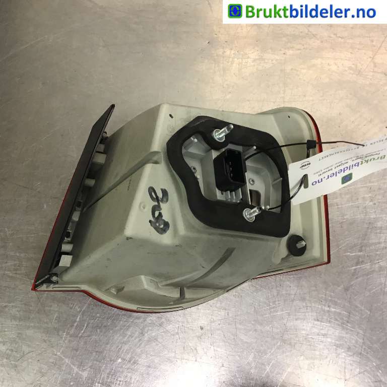 Baklykt venstre til VW Jetta 2005-2010 (VOLKSWAGEN|1K5 945 095 G|)