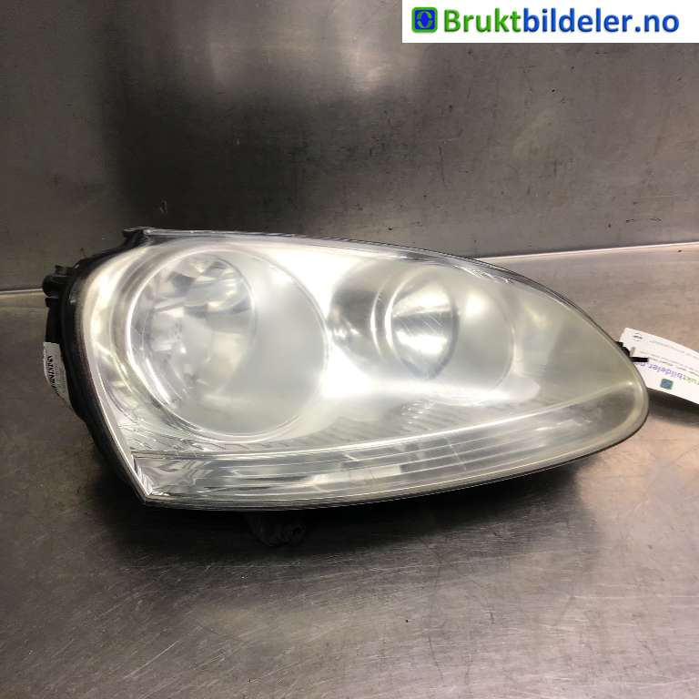 Frontlykt høyre halogen til VW Jetta, 2005-2010  (VOLKSWAGEN|1K6 941 006 P)