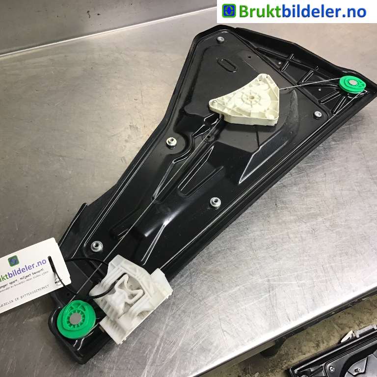 Ruteheis til Land Rover Range Rover Sport, 2005-2013  (LAND-ROVER|LR013870)