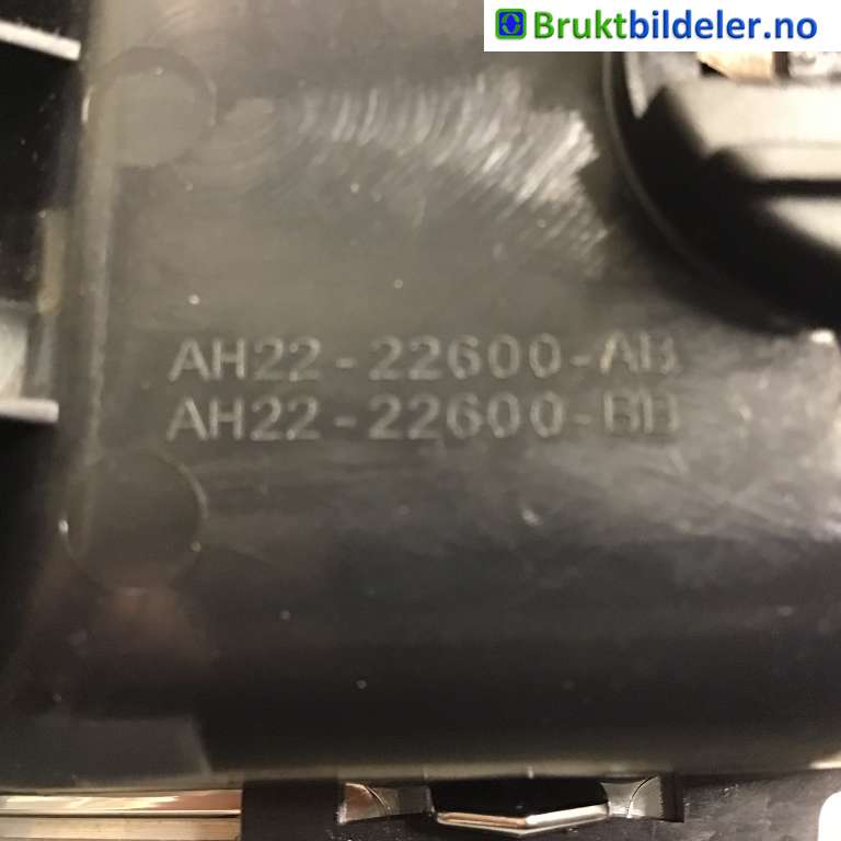 Dørhåndtak inv høyre til Land Rover Range Rover Sport 2005-2013 (LAND-ROVER|LR020244|LR013939 /AH2214017A|AH2222600AB)
