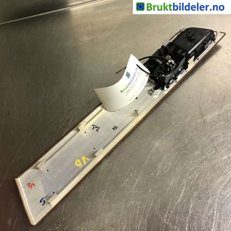 Dørhåndtak inv høyre bak til Land Rover Range Rover Sport 2005-2013  (LAND-ROVER|LR020247||AH2222601BB)