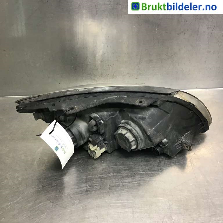 Frontlykt venstre halogen til Hyundai i30 2007-2012 (Type I)  (HYUNDAI|92101-2L120|)