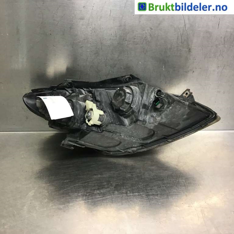 Frontlykt venstre halogen til Hyundai i30 2007-2012 (Type I)  (HYUNDAI|92101-2L120|)