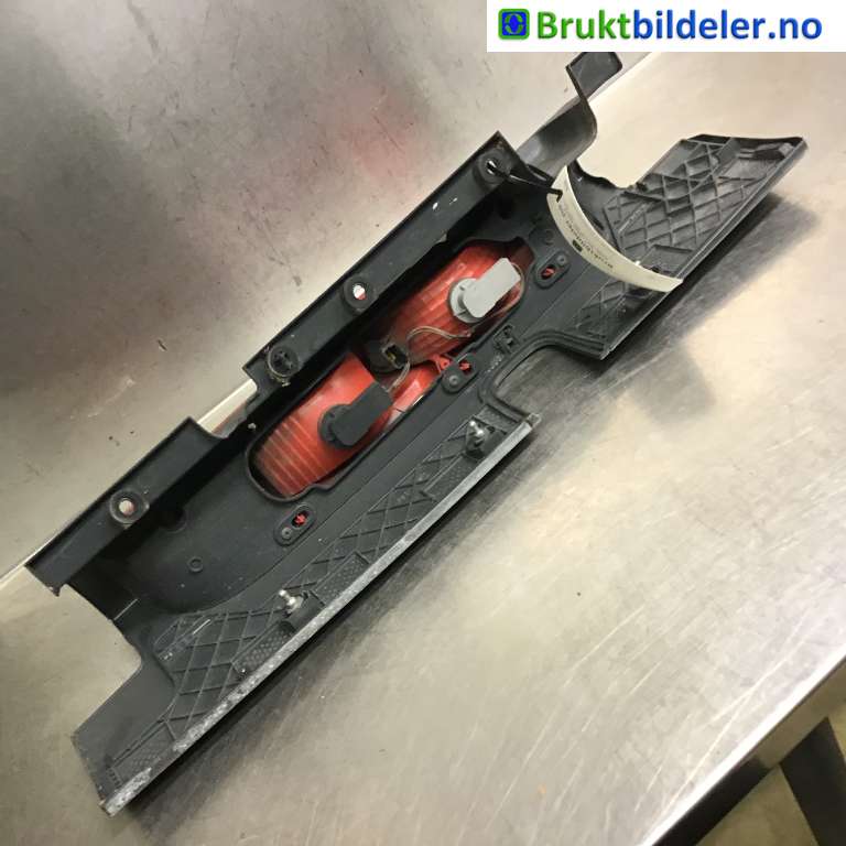 Baklykt høyre til Opel Vivaro A 2006-2014  (OPEL|91169412|93857722|)