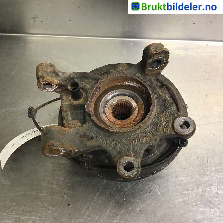 Hjulspindel høyre bak til Mercedes Vito 2014-->> (W447) (W447) (MERCEDES-BENZ VITO 119CDI|A 447 350 56 00|)