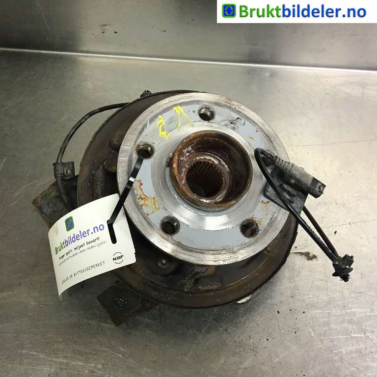 Hjulspindel venstre bak til Mercedes Vito, 2014-->> (W447) (W447) (MERCEDES-BENZ VITO 119CDI|A 447 350 55 00)
