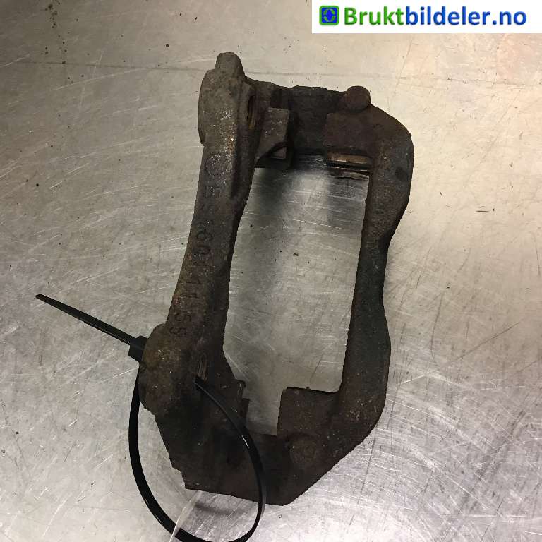Bremsecaliper brakett til Mercedes Vito, 2014-->> (W447) (W447) (MERCEDES-BENZ VITO 119CDI|A 447 420 03 15)