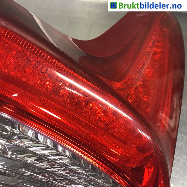 Baklykt venstre til Volvo V60 2010-2013 (Type I, Fase 1)  (VOLVO|31214963|)