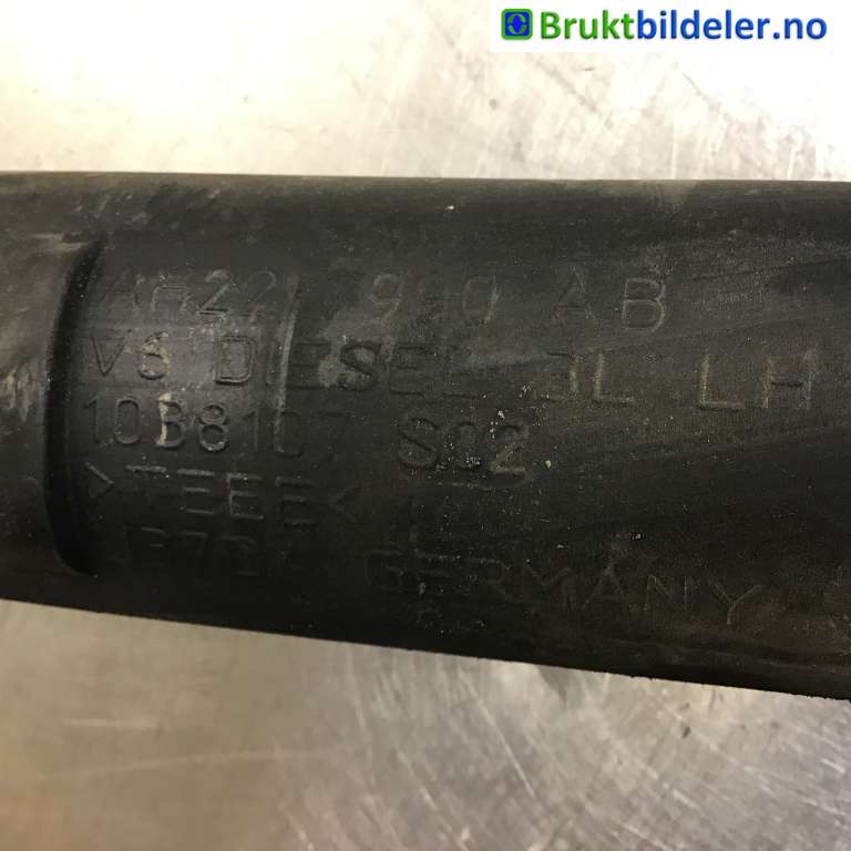 Diverse deler til Land Rover Range Rover Sport 2005-2013  (LAND-ROVER|LR013707|1038110 S02|AH227990AB)