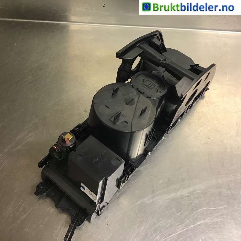 Dashbord koppholder til Land Rover Range Rover Sport 2005-2013  (LAND-ROVER|LR020498|1021033|AH32061A78ADW)