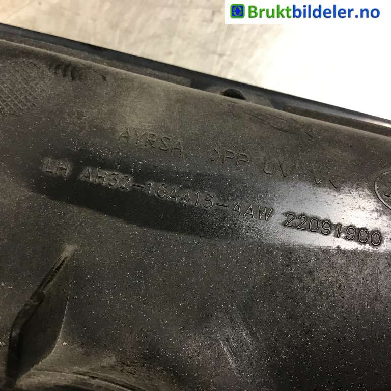 Grill til Land Rover Range Rover Sport 2005-2013 (LAND-ROVER|LR018413|22091900|AH3216A415AAW)