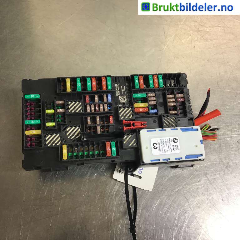 Sikringsboks til BMW 3-Serie, 2018-->> (G20) (G20) (BMW|61 14 8 734 160-01)