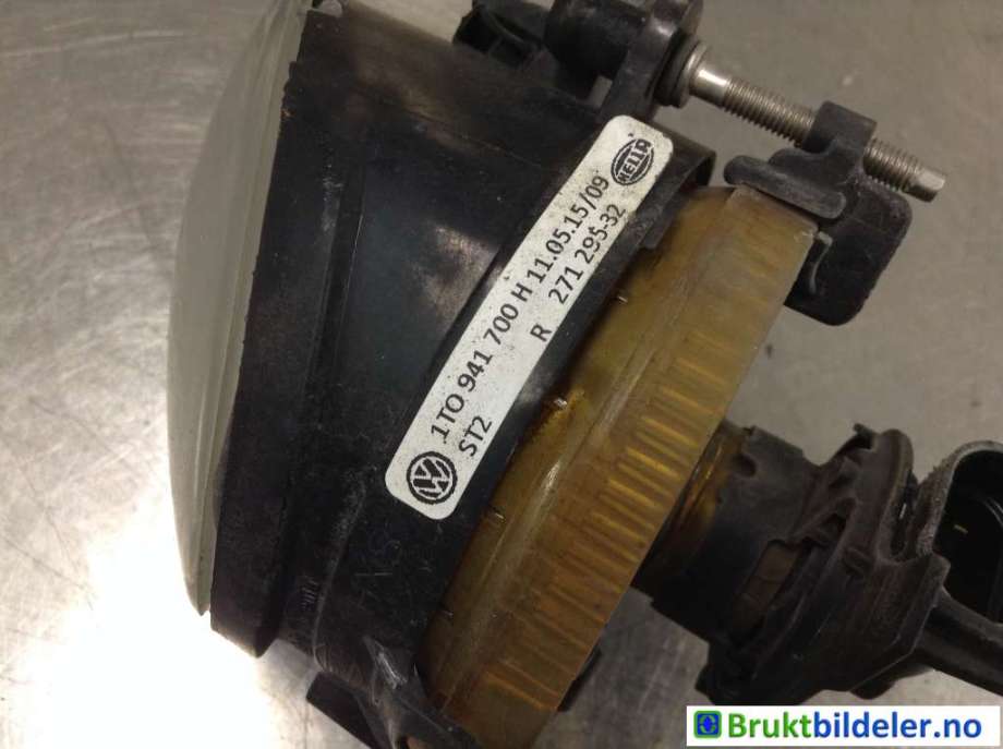 Tåkelykt høyre foran til VW Golf V, Combi 2003-2008  (VOLKSWAGEN|1T0 941 700 H||1T0 941 700 D)