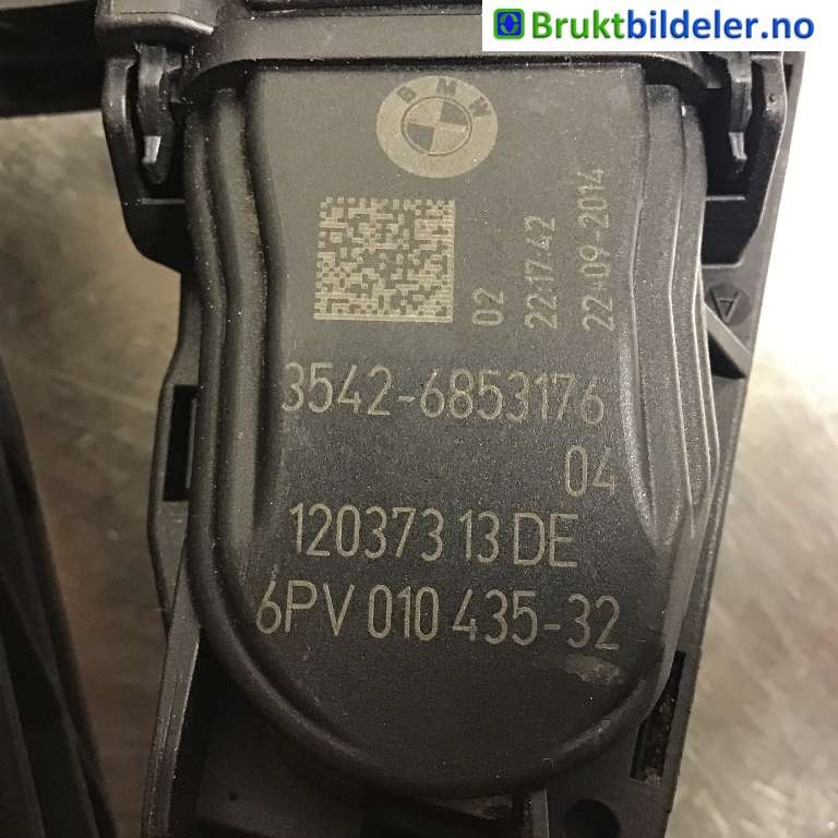 Pedal gass til BMW 1-Serie 2011-2015 (Fase 1) (F20/F21) (F20/F21) (BMW|35 42 6 853 176|6PV 010 435-32|)