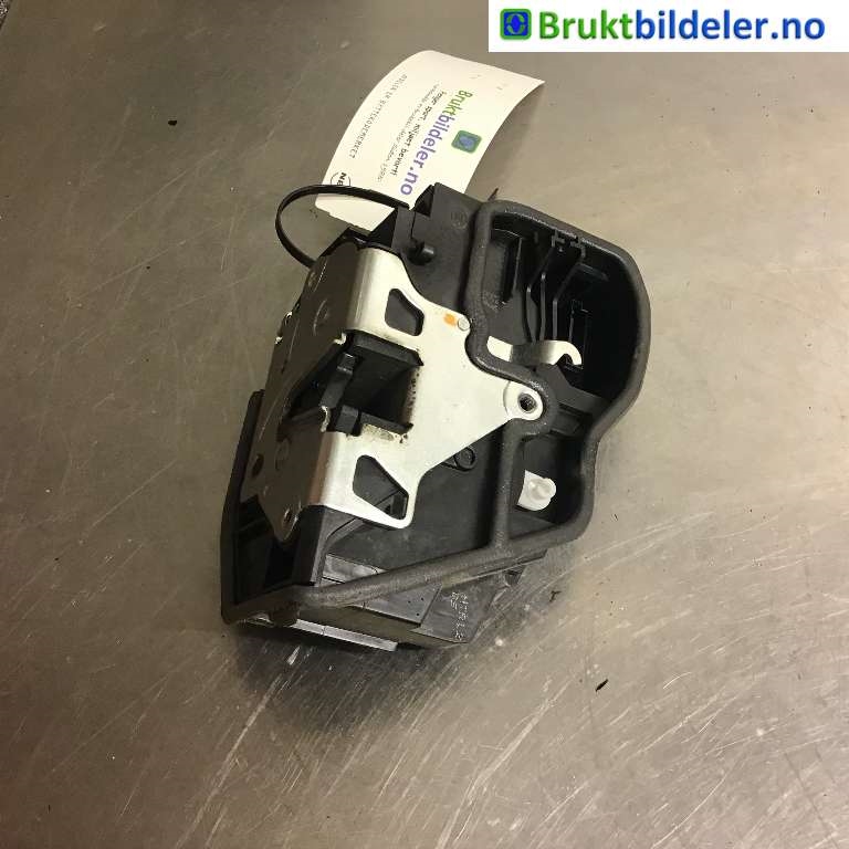 Låsekasse høyre bak til BMW 1-Serie 2011-2015 (Fase 1) (F20/F21) (F20/F21) (BMW|7 202 148|A 053702|)