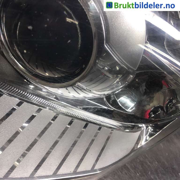 Frontlykt venstre xenon til Ford S-Max 2010-2015 (Type I, Fase 2)  (FORD|6M21-13D155-AL|1ZS 009 250-41|)