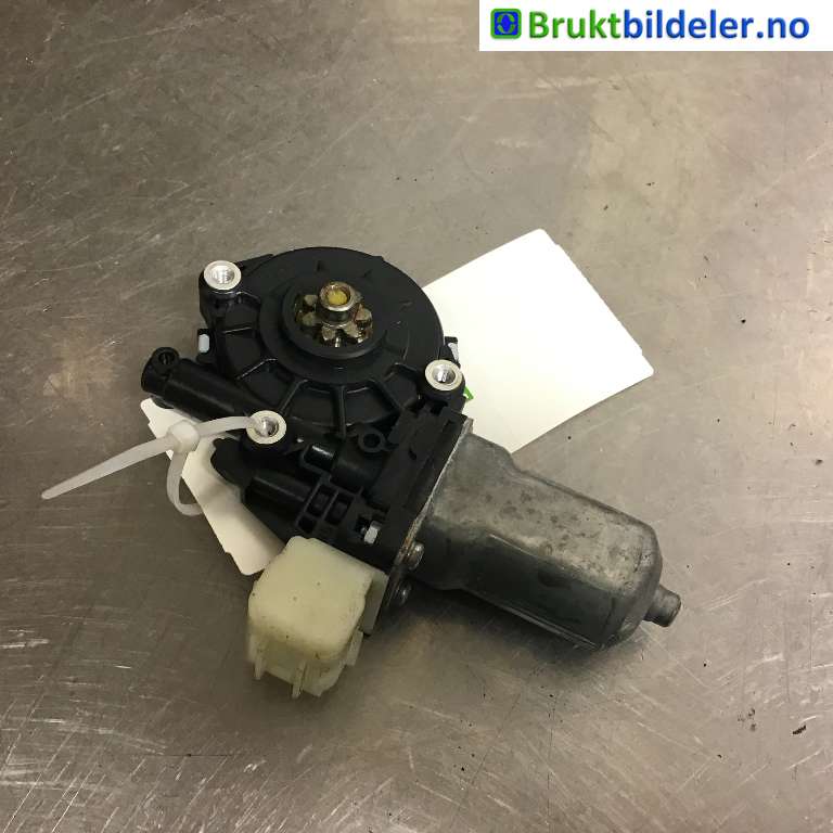 Ruteheis høyre bak til Nissan X-Trail 2014-2022 (T32) (T32) (NISSAN|827301BA0A|)