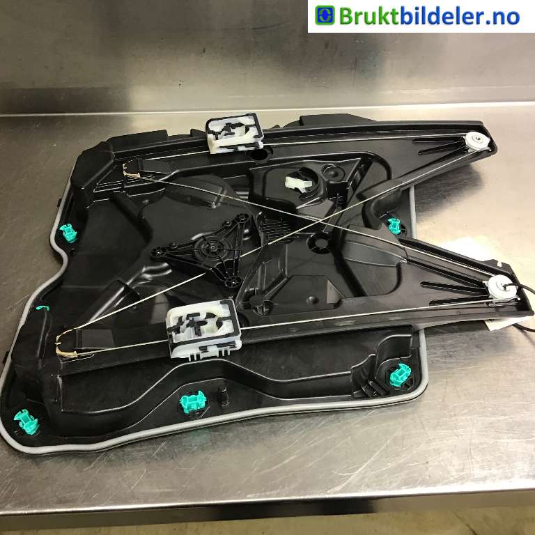 Ruteheis høyre foran til VW ID.4 2020-->>  (VOLKSWAGEN|11A 837 462 D|E31137-108|11A 837 402 F)