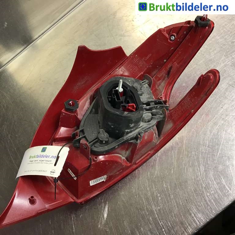 Baklykt venstre til Peugeot 208 2012-2019 (Type I)  (PEUGEOT|9672628280-01|)