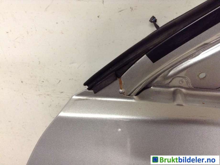 Dør venstre foran til Subaru Impreza 2008-2012 (Type III) (SUBARU|60009FG0309P|)