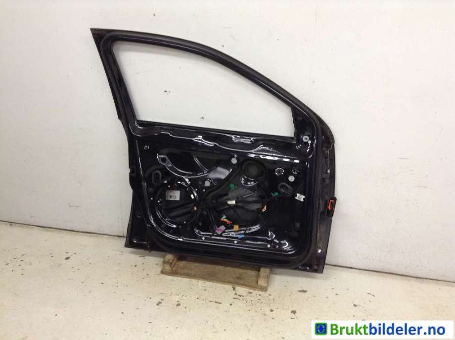 Dør venstre foran til VW Golf V, Combi 2003-2008  (VOLKSWAGEN|1K5 831 301 S||1K5 831 105 F)