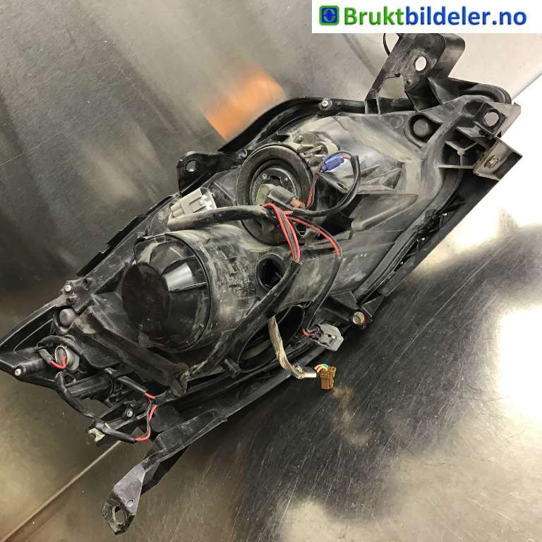 Frontlykt venstre xenon til Subaru Impreza 2008-2012 (Type III)  (SUBARU|84001FG311|)