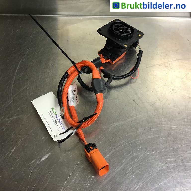 Batterilader inntak/luke til Ford Kuga, 2019-->> (Type III)  (FORD|LX68-14B308-CJ)