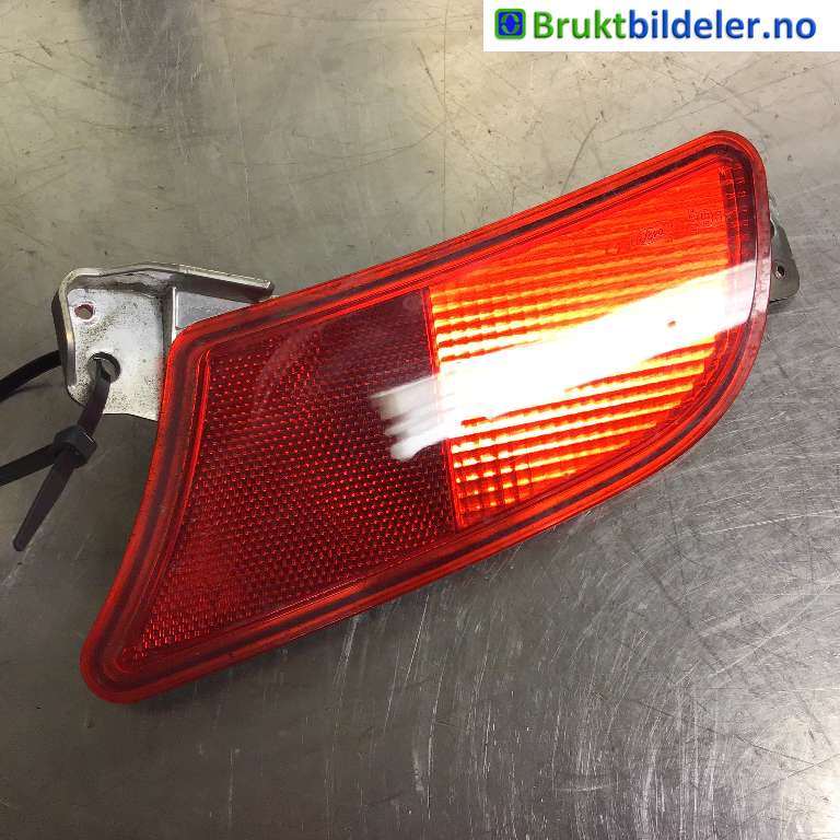 Baklykt fra støtfanger til Ford Kuga, 2019-->> (Type III)  (FORD|LV4B-13B414-AC)