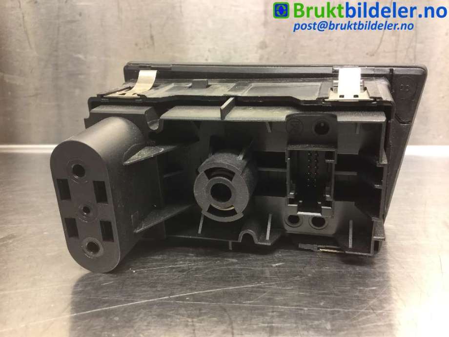 Bryter lys til Opel Zafira B 2005-2011  (OPEL|13205865|)
