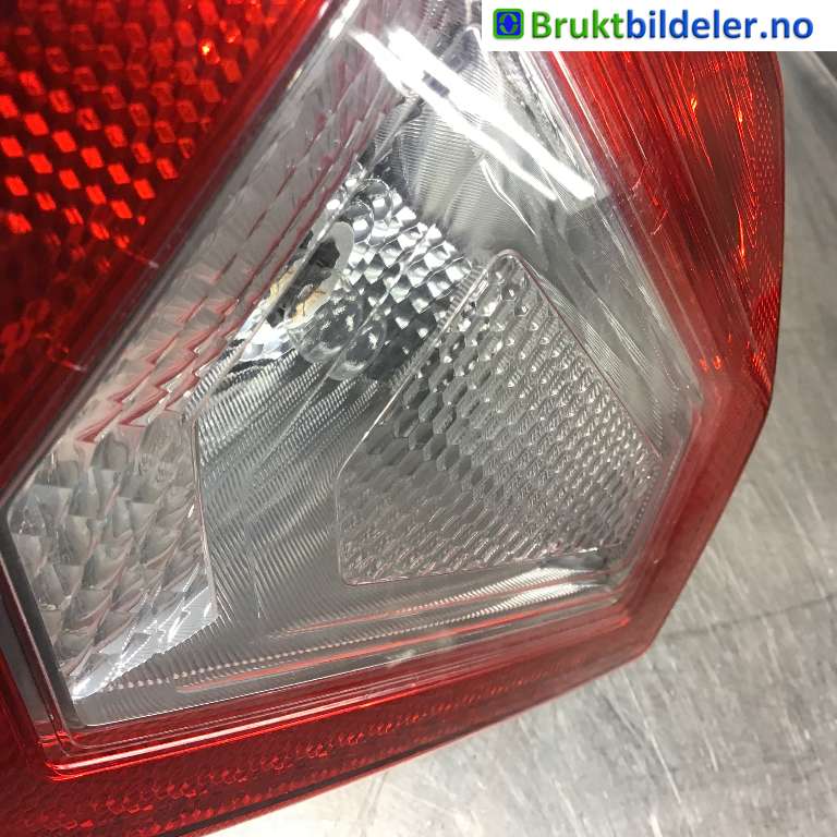 Baklykt venstre indre til Suzuki Vitara 2015-->> (Type IV)  (SUZUKI|36274-54P00|)