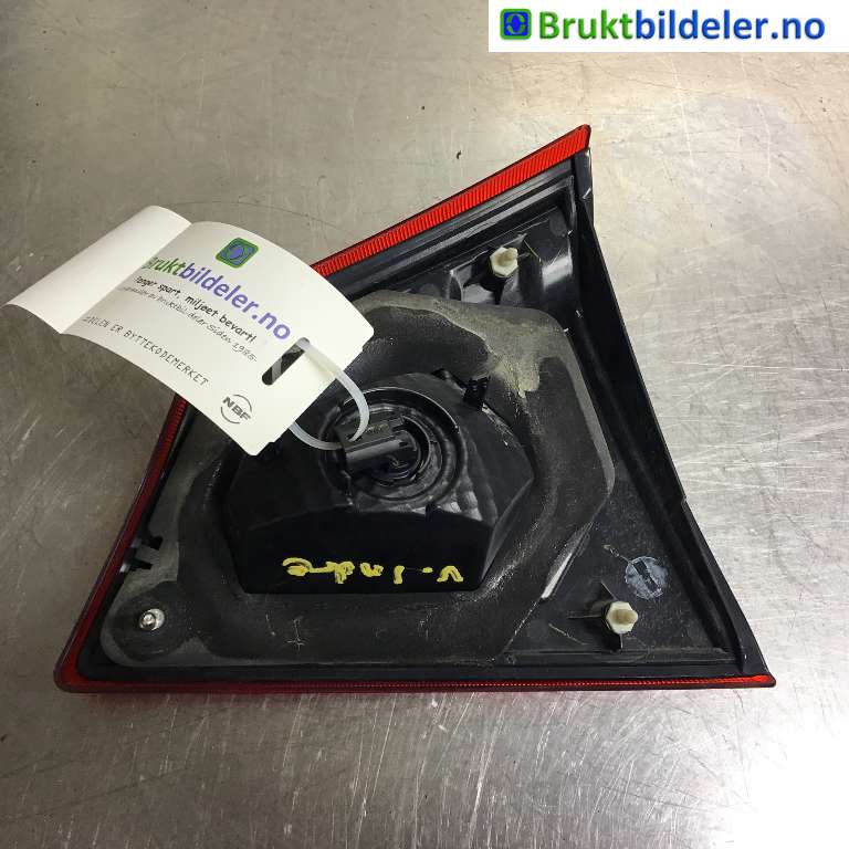 Baklykt venstre indre til Suzuki Vitara 2015-->> (Type IV)  (SUZUKI|36274-54P00|)