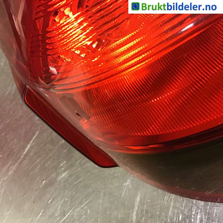 Baklykt venstre til Suzuki Vitara 2015-->> (Type IV) (SUZUKI|35670-54P00|)