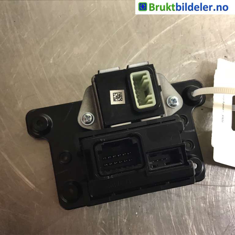 Diverse deler til Hyundai Ioniq Electric 2016-2019 (Fase 1)  (HYUNDAI|96120-G2050|)