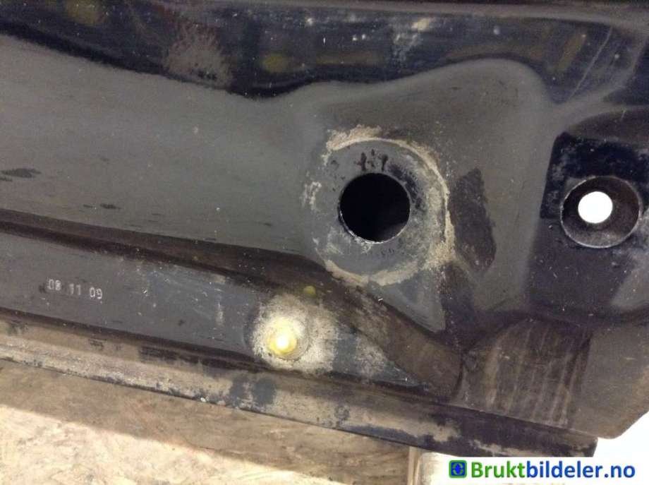 Dør venstre bak til Land Rover Range Rover Sport 2005-2013  (LAND-ROVER|BFA790090|)
