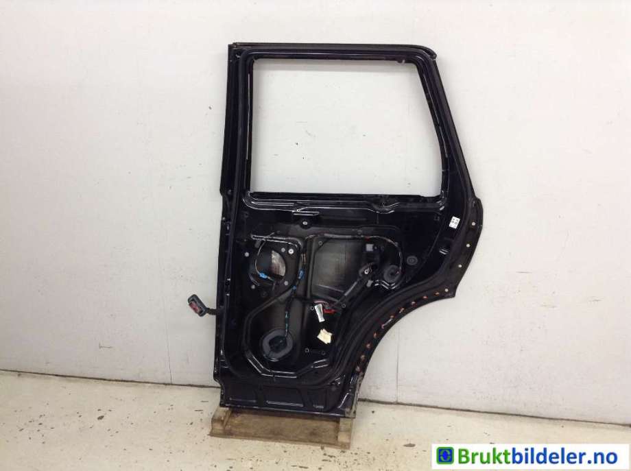 Dør høyre bak til Land Rover Range Rover Sport 2005-2013  (LAND-ROVER|BFA790080|)