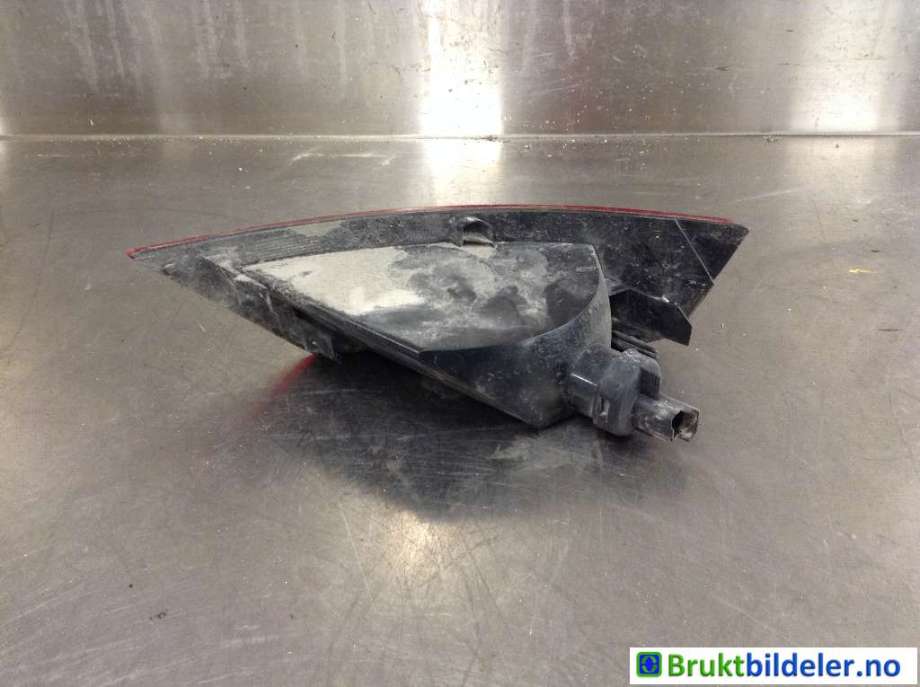 Baklykt fra støtfanger til Ford Kuga 2008-2012 (Type I) (FORD|8V41-15K273-AB|1507101|)