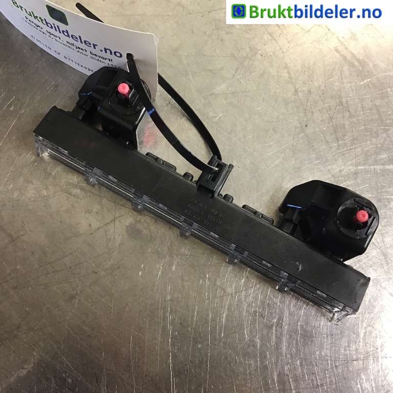 Baklykt bremselys bakrute til Toyota Auris 2013-2015 (Type II, Fase 1)  (TOYOTA|81570-12440|)