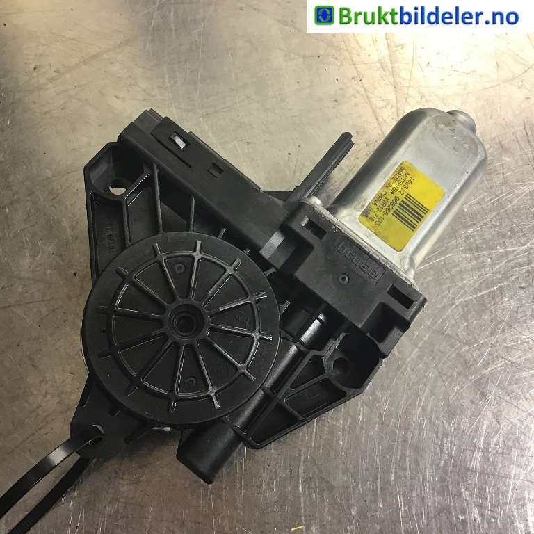 Ruteheis venstre foran til Volvo V40 2012-2019  (VOLVO|31253061|966268-103|)