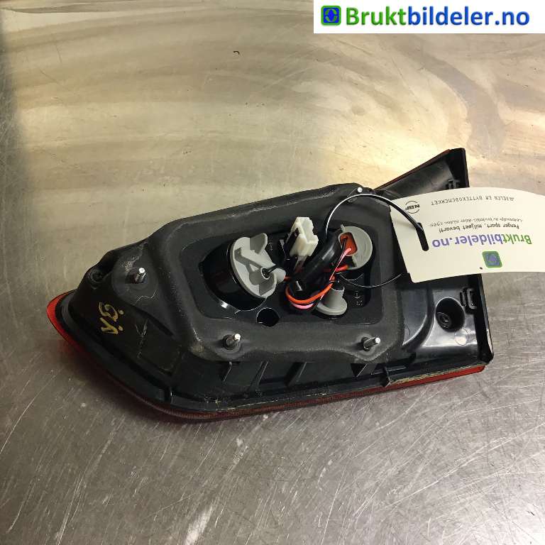 Baklykt venstre indre til Hyundai i30 2017-2020 (Type III)  (HYUNDAI|92403G4200|)