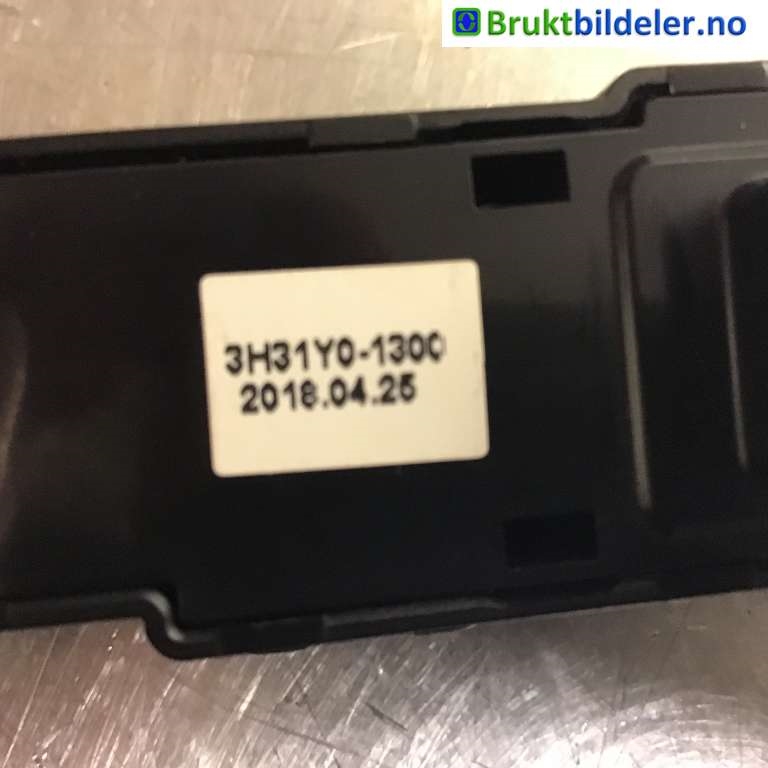 Bryter diverse til Hyundai i30 2017-2020 (Type III)  (HYUNDAI|93770-G4000|3H31Y0-1300|)