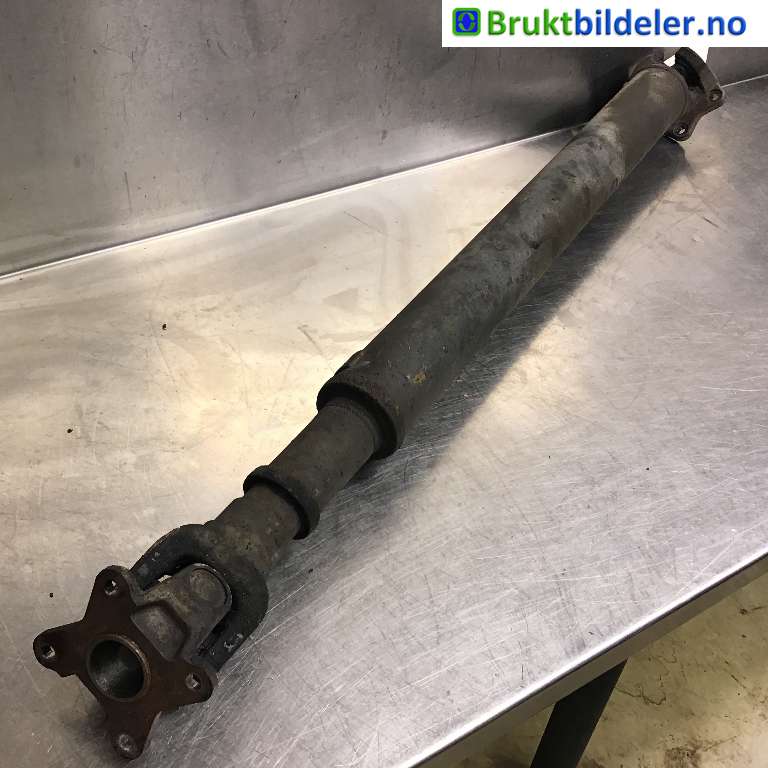 Mellomaksel til Hyundai Terracan 2002-2007  (HYUNDAI|49020H1330|)