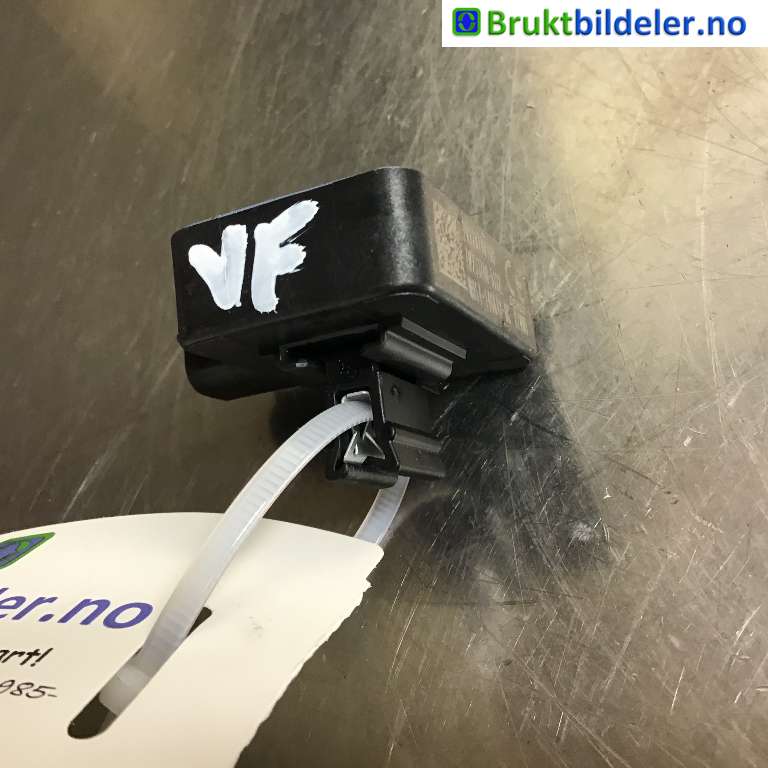 Antenne navigasjon til Ford Mustang Mach-e 2020-->>  (FORD (US)|MU5T-14G618-BC|TN233700-5182|)