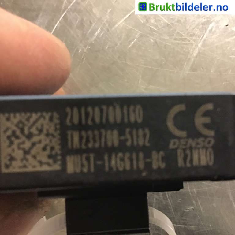Antenne navigasjon til Ford Mustang Mach-e 2020-->>  (FORD (US)|MU5T-14G618-BC|TN233700-5182|)
