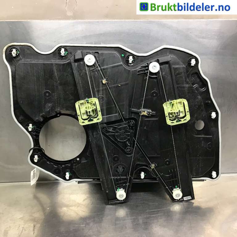 Ruteheis høyre til Ford Mustang Mach-e 2020-->> (FORD (US)|LJ8B-R27001-B||CM094020-C)