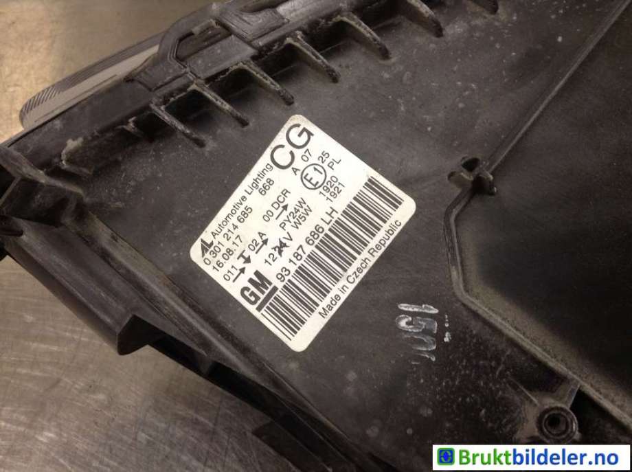 Frontlykt venstre xenon til Opel Zafira B 2005-2011  (OPEL|93187686|0 301 214 685|93190406)
