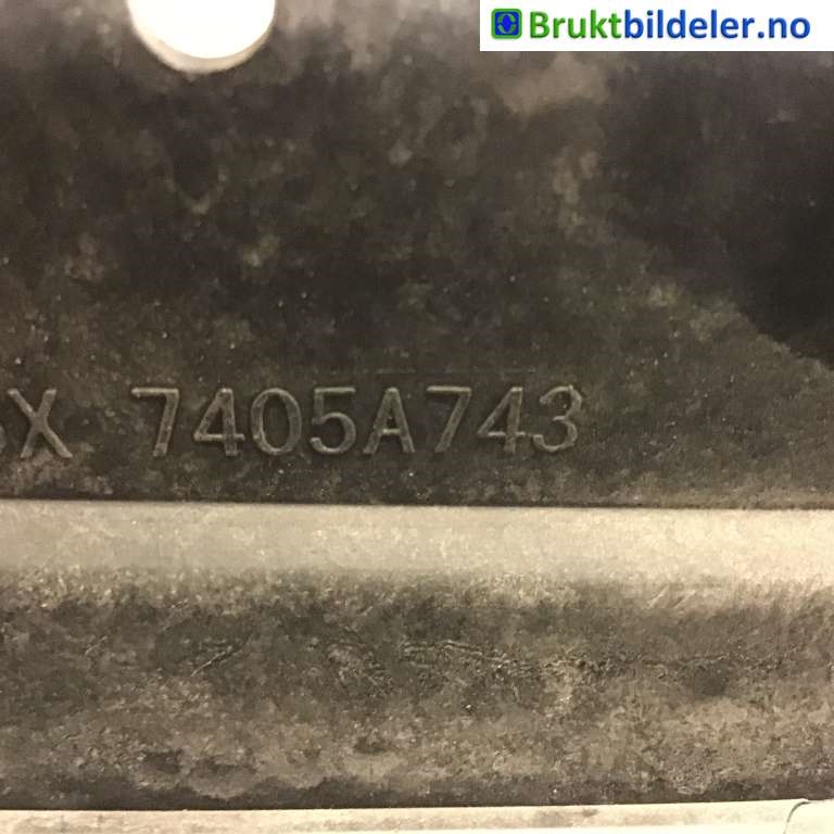Grill til Mitsubishi Outlander 2012-2015 (Type III, Fase 1)  (MITSUBISHI|7450A743|)