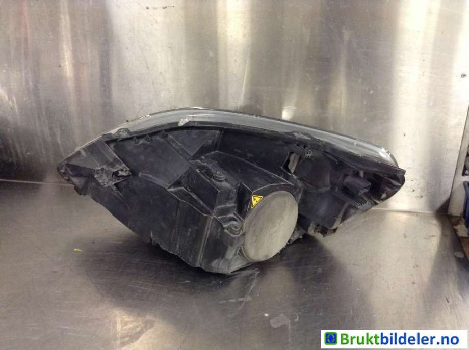 Frontlykt høyre xenon til Opel Zafira B 2005-2011  (OPEL|13252471|0 301 214 282|)