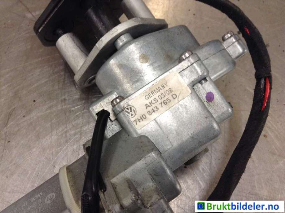 Låsekasse venstre til VW Transporter / Caravelle 2003-2009 (Fase 1) (T5) (T5) (VOLKSWAGEN|7H0 843 765 D|)