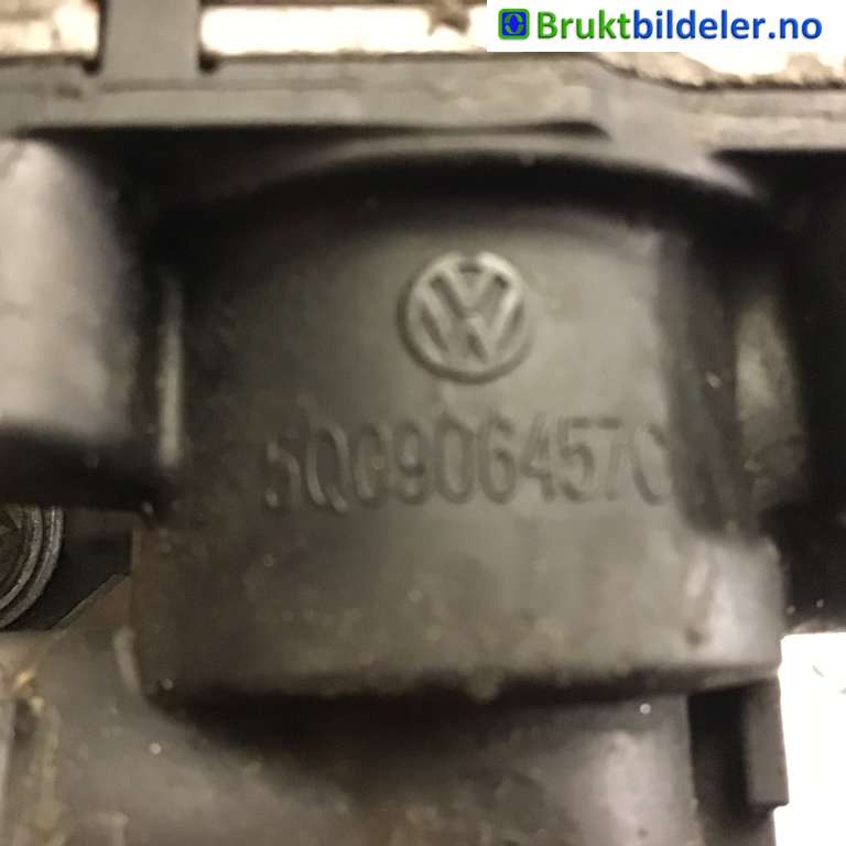 Diverse deler til VW Passat 2015-2019 (Fase 1) (B8) (B8) (VOLKSWAGEN|5Q0 906 457 C|)